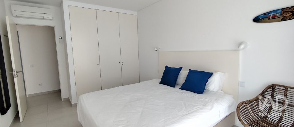 Moradia T4 em Cela de 222 m²