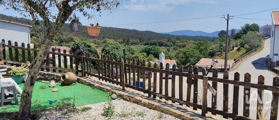 Maison T4 à Alvares de 132 m²