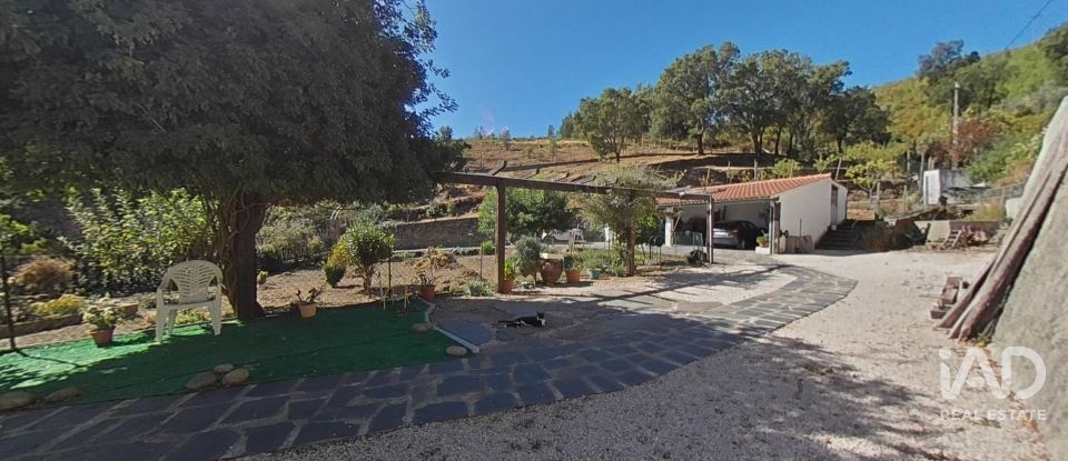 Maison T4 à Alvares de 132 m²