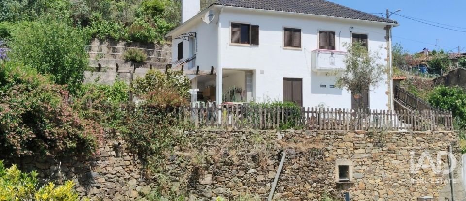 Maison T4 à Alvares de 132 m²