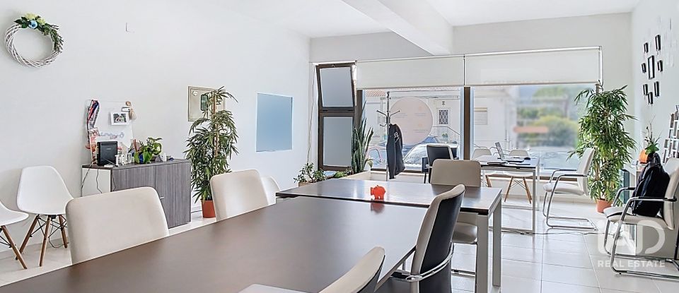 Boutique/Local commercial à Porto de Mós - São João Baptista e São Pedro de 80 m²