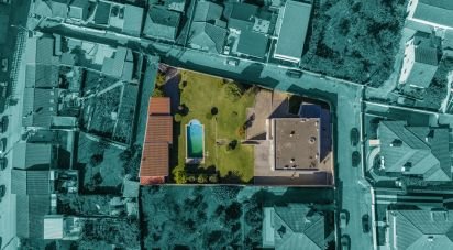 Maison d'angle T4 à Nogueira, Fraião E Lamaçães de 622 m²