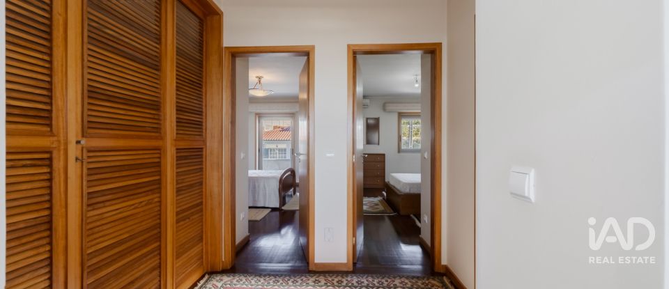 Moradia em gaveto T4 em Nogueira, Fraião E Lamaçães de 622 m²