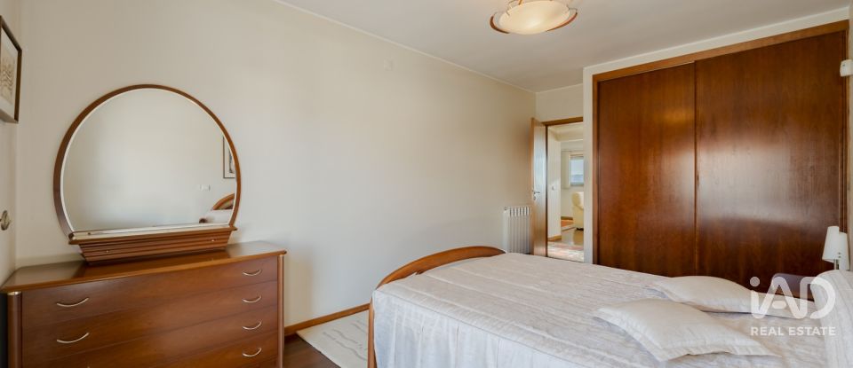 Moradia em gaveto T4 em Nogueira, Fraião E Lamaçães de 622 m²