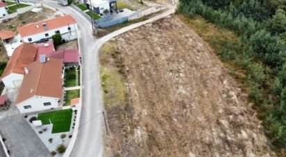 Terrain à bâtir à Marrazes e Barosa de 1 077 m²