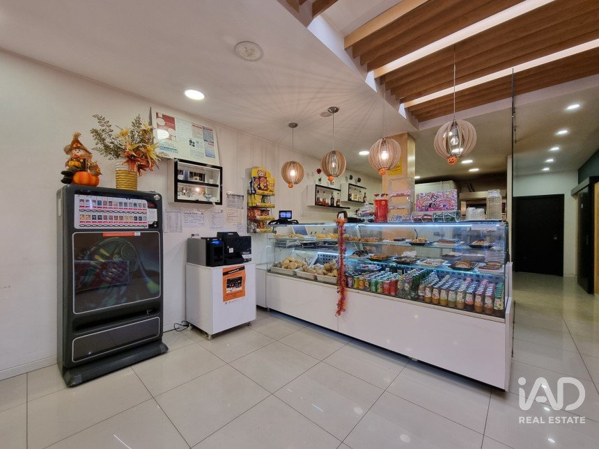 Shop / premises commercial in Lousã e Vilarinho of 87 m²