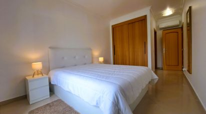 Appartement T2 à Porches de 131 m²