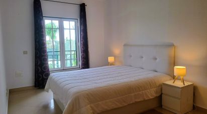 Appartement T2 à Porches de 131 m²