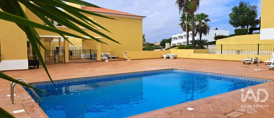 Apartamento T2 em Porches de 131 m²