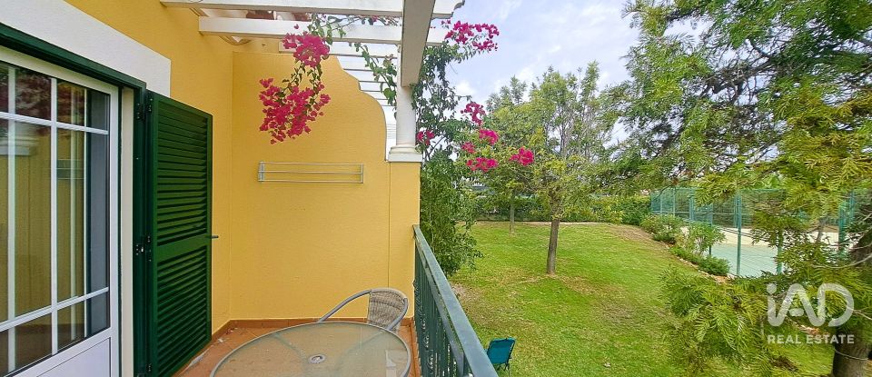 Apartamento T2 em Porches de 131 m²