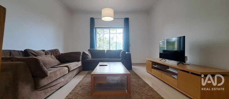 Apartamento T2 em Porches de 131 m²