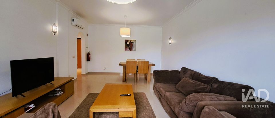 Apartamento T2 em Porches de 131 m²