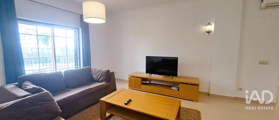 Apartamento T2 em Porches de 131 m²