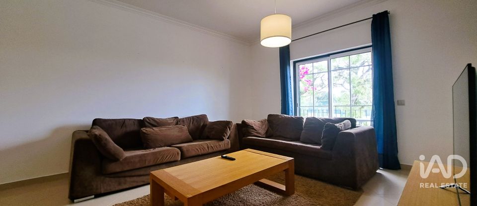 Apartamento T2 em Porches de 131 m²