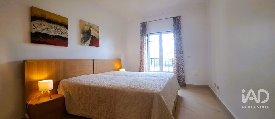 Apartamento T2 em Porches de 131 m²