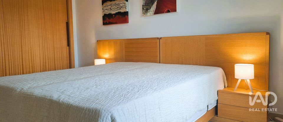 Apartamento T2 em Porches de 131 m²