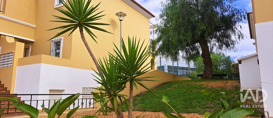 Apartamento T2 em Porches de 131 m²