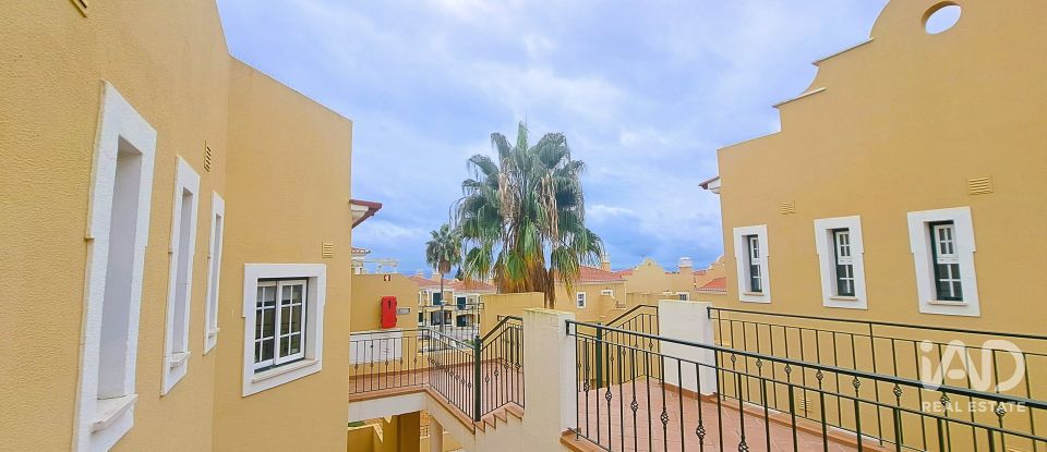 Apartamento T2 em Porches de 131 m²