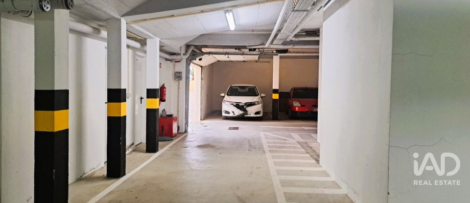 Apartamento T2 em Porches de 131 m²