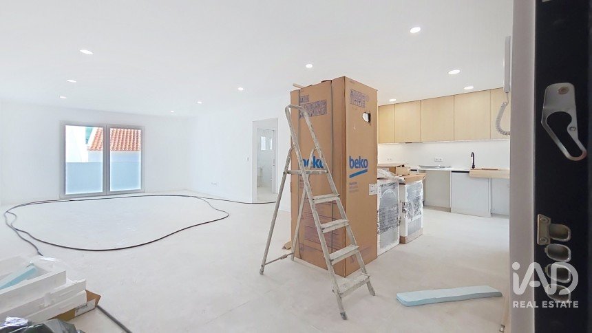 Apartamento T2 em Santa Maria, São Pedro E Matacães de 143 m²