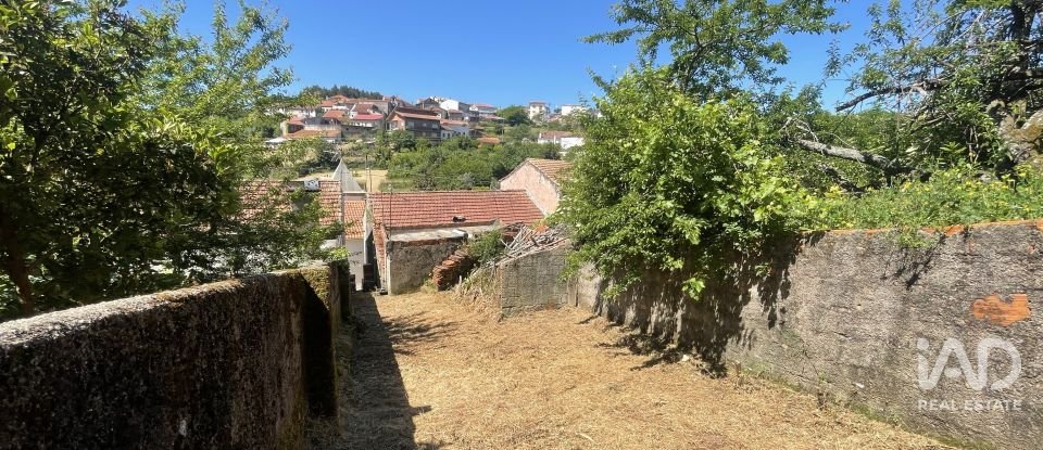 Moradia T5 em Lorvão de 200 m²