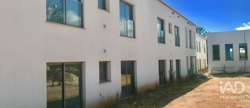 Terreno em Santa Catarina da Fonte do Bispo de 47 217 m²