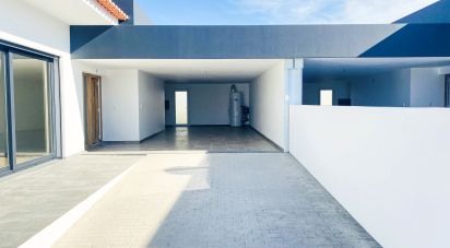 Maison de plain-pied T4 à Santo Isidoro de 211 m²