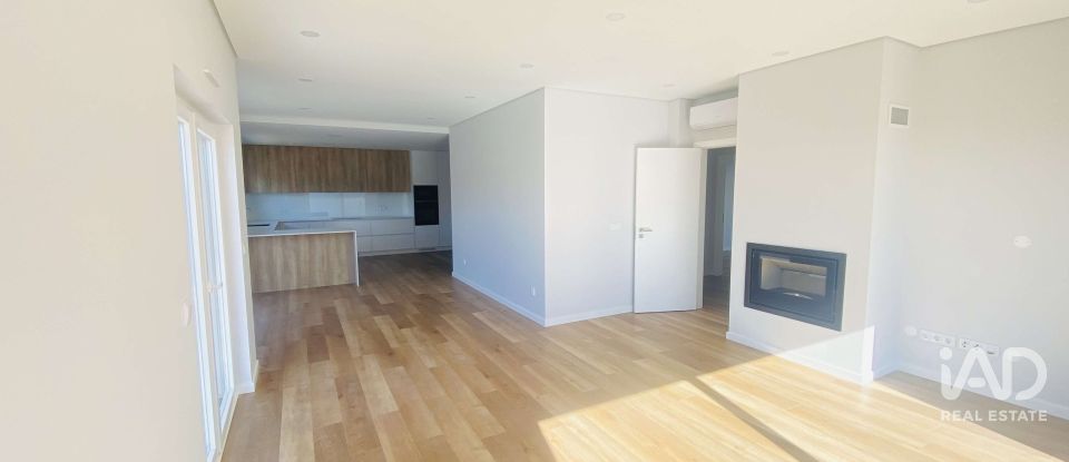 Moradia térrea T4 em Santo Isidoro de 211 m²