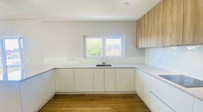 Maison de plain-pied T4 à Santo Isidoro de 211 m²