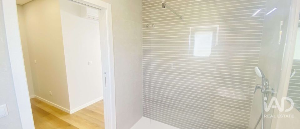 Moradia térrea T4 em Santo Isidoro de 211 m²