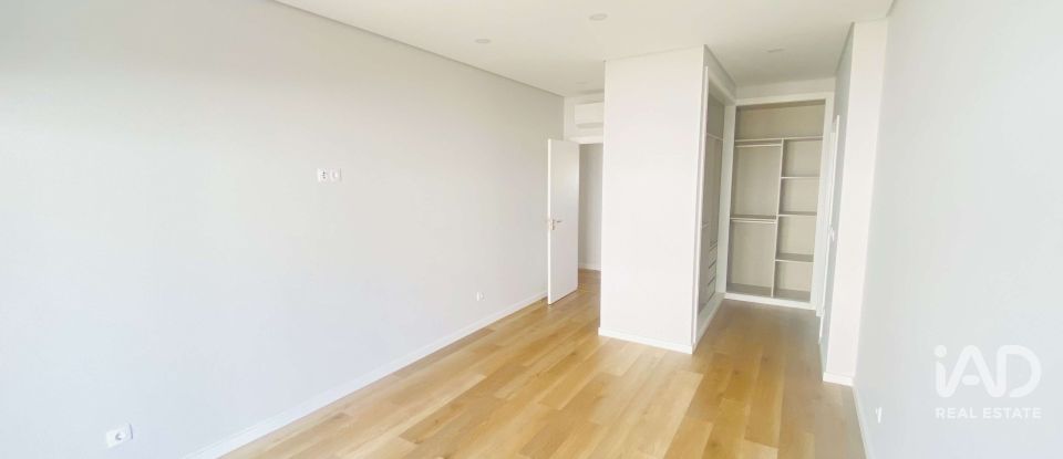 Moradia térrea T4 em Santo Isidoro de 211 m²