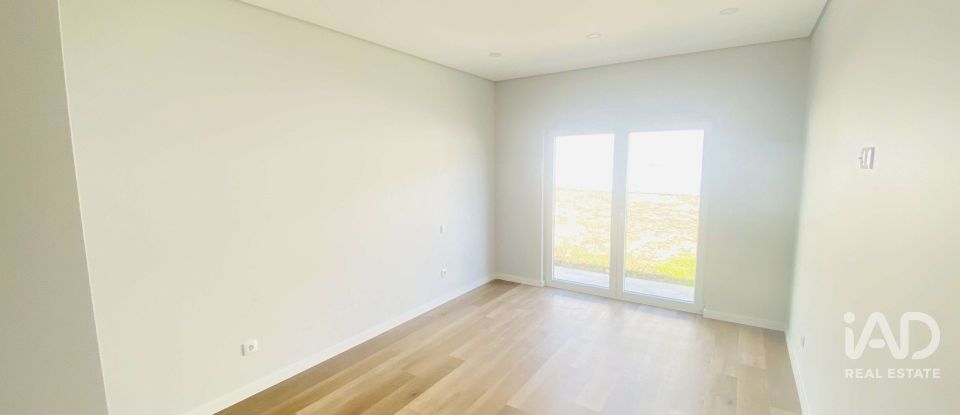 Moradia térrea T4 em Santo Isidoro de 211 m²