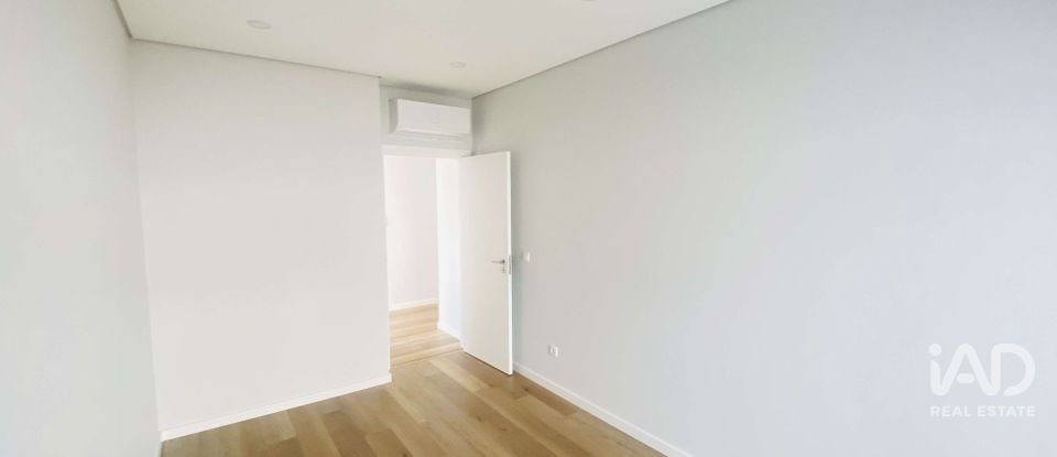 Moradia térrea T4 em Santo Isidoro de 211 m²