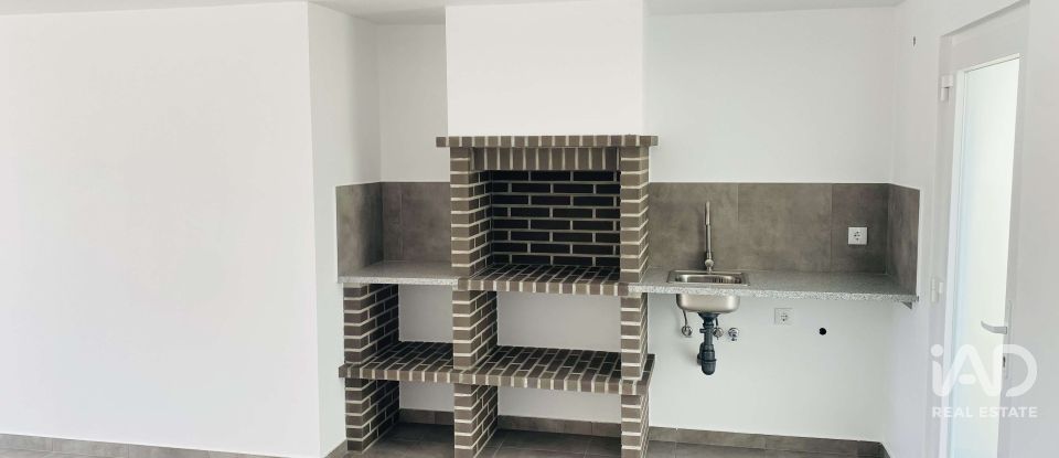 Moradia térrea T4 em Santo Isidoro de 211 m²