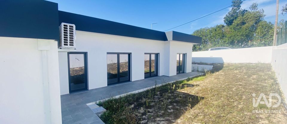Moradia térrea T4 em Santo Isidoro de 211 m²