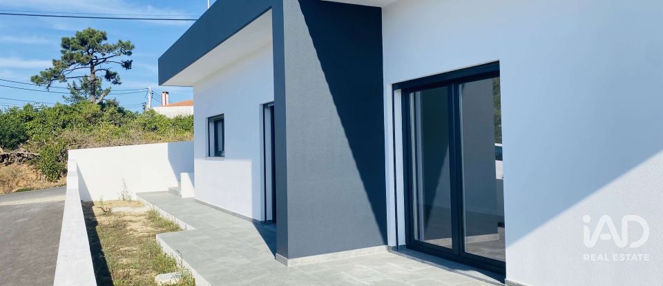 Moradia térrea T4 em Santo Isidoro de 211 m²