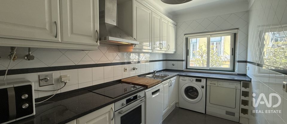 Apartamento T2 em Misericórdia de 74 m²