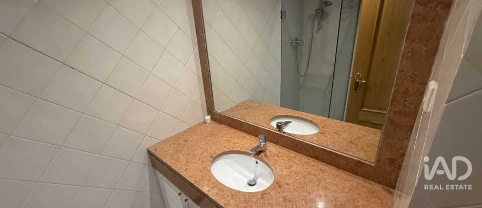 Apartamento T2 em Misericórdia de 74 m²