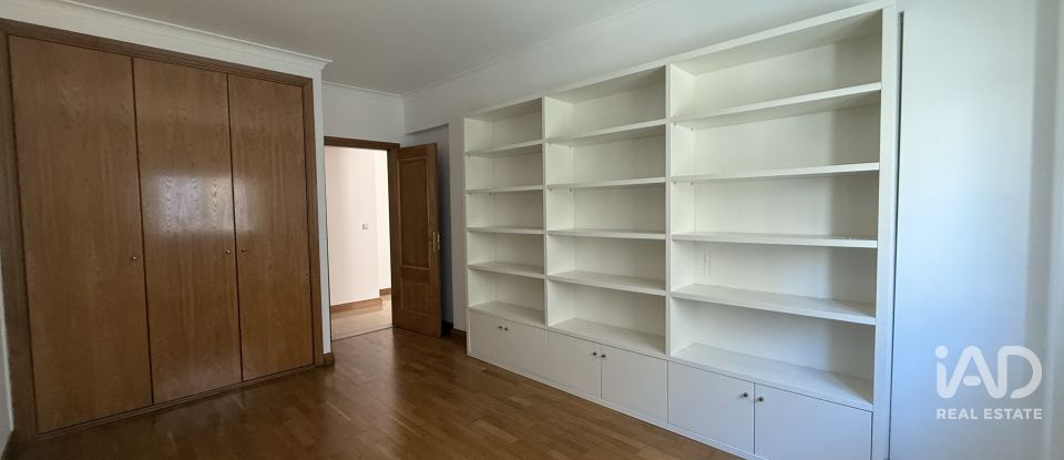 Apartamento T2 em Misericórdia de 74 m²