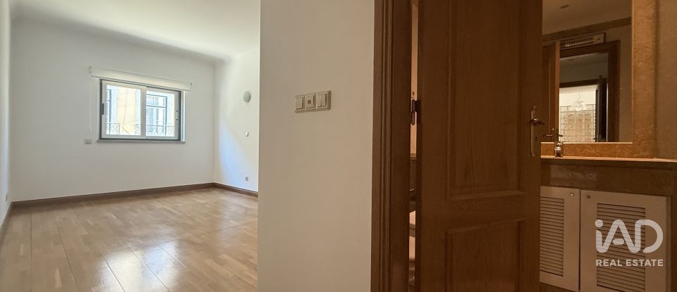 Apartamento T2 em Misericórdia de 74 m²