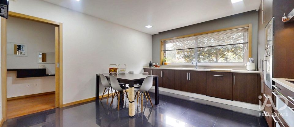 Moradia em banda T3 em Sandim, Olival, Lever e Crestuma de 184 m²