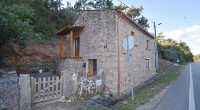 Maison T2 à Cumeeira de 104 m²