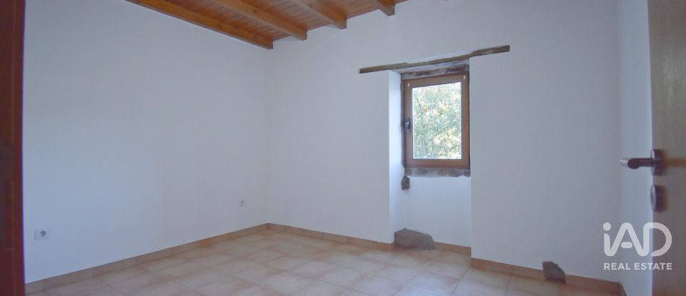 Moradia T2 em Cumeeira de 104 m²