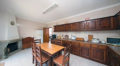 Maison de village T3 à Lousã e Vilarinho de 300 m²