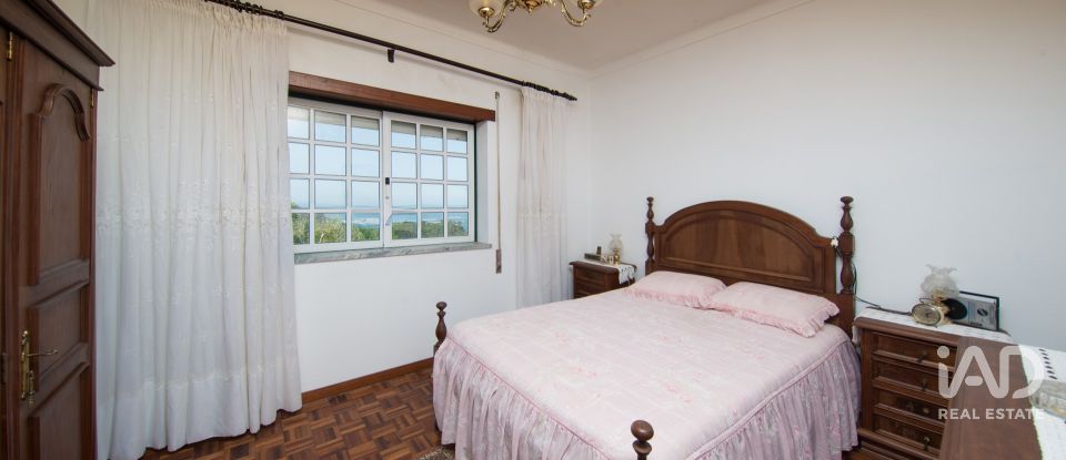 Casa de aldeia T3 em Lousã e Vilarinho de 300 m²