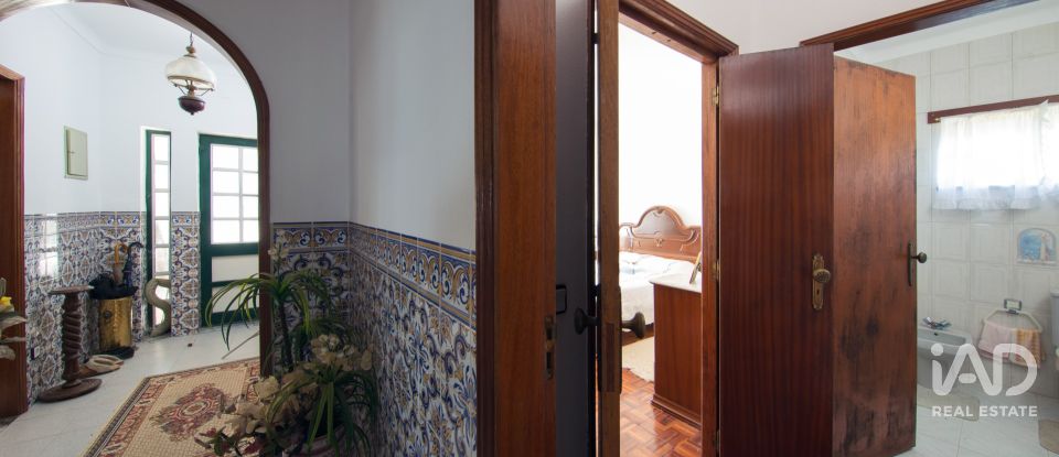 Casa de aldeia T3 em Lousã e Vilarinho de 300 m²