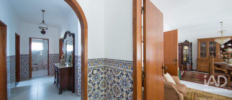 Casa de aldeia T3 em Lousã e Vilarinho de 300 m²