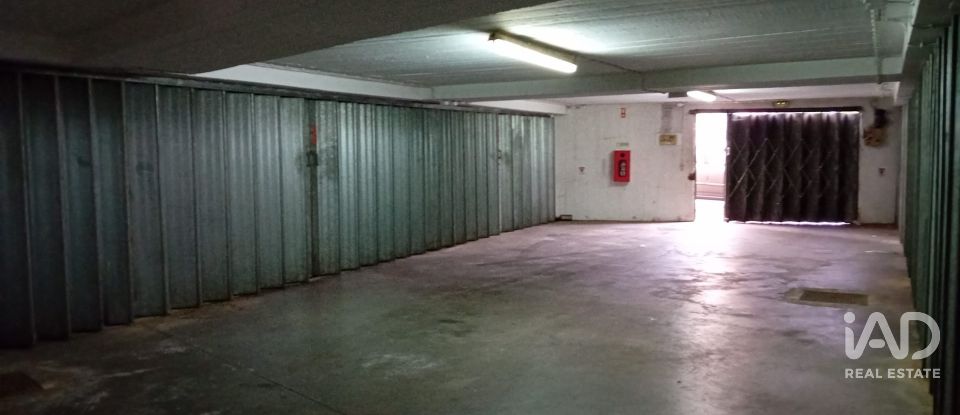 Parking à Algueirão-Mem Martins de 30 m²