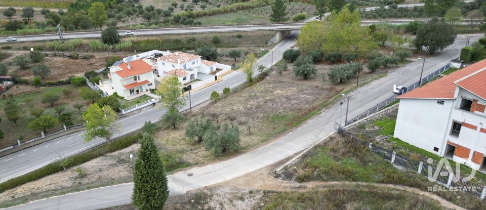 Terreno urbano em Souselas e Botão de 1 019 m²