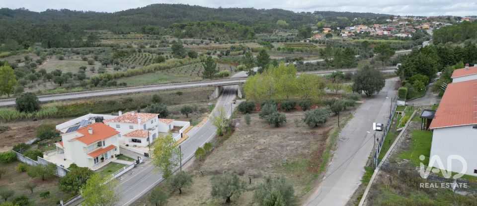 Terreno urbano em Souselas e Botão de 1 019 m²